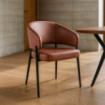 Silla tapizada símil piel contract Vino 60 x 83 x 59 cm