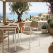 SILLA APILABLE MILOS BLANCO BEIGE